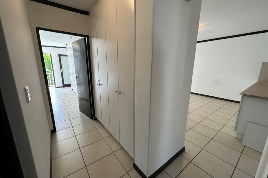 To Let 2 Bedroom Property for Rent in Bowtie Western Cape